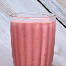 Клубничный коктейль